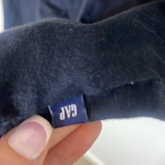 🖤GAP Tee🖤 - Picture 5 of 7